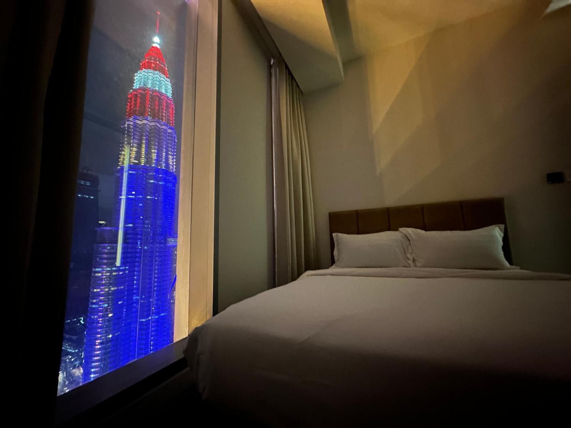 Tropicana The Residence Klcc By Sky World — Photos 2